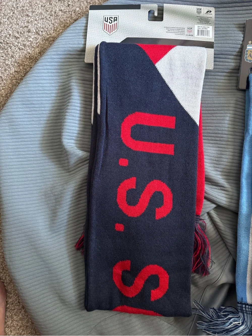 USA Crest Supporter Scarf - Red and Navy
